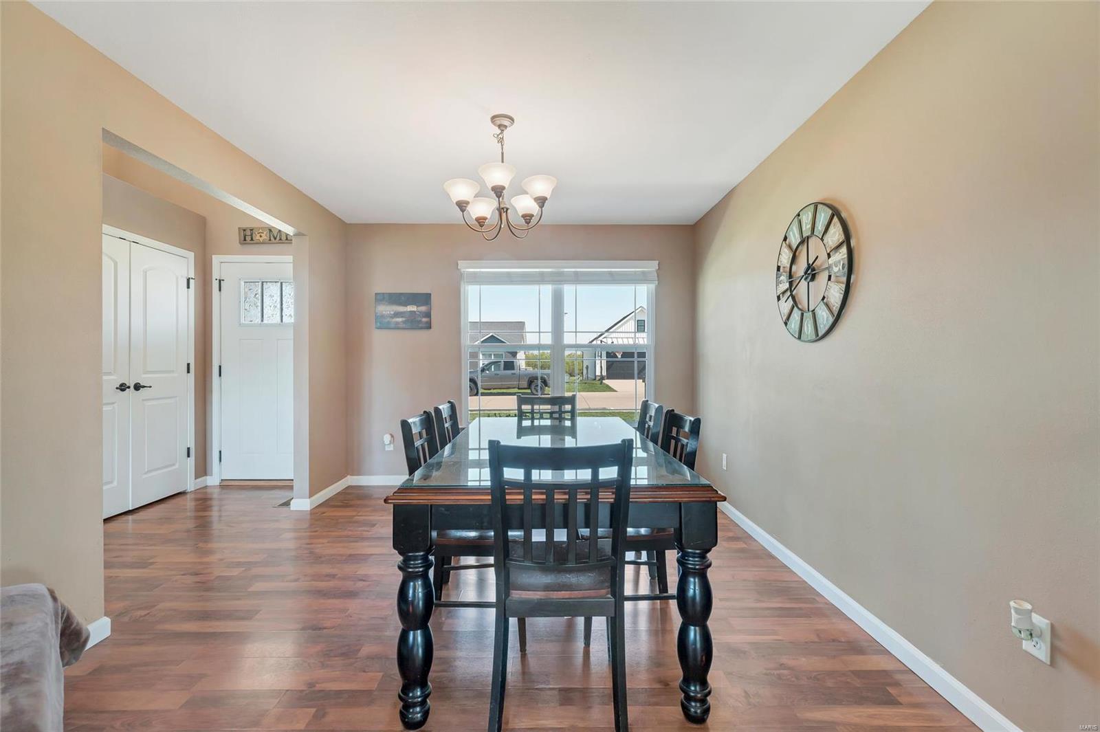 714 Pheasant Run Waterloo, IL 62298 - Photo 8 of 45 Gallery Image 8