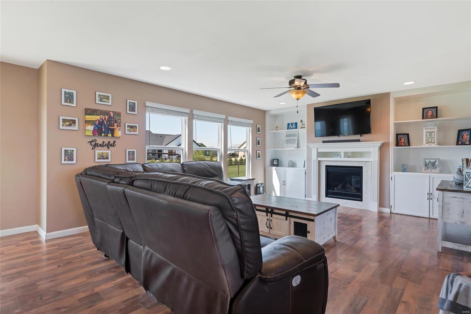 714 Pheasant Run Waterloo, IL 62298 - Photo 10 of 45 Gallery Image 10