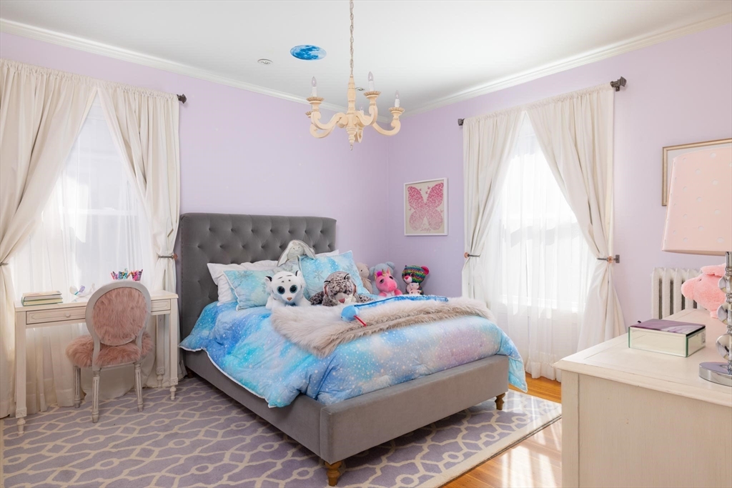 123 Centre Street Brookline, MA 02446 - Photo 18 of 26