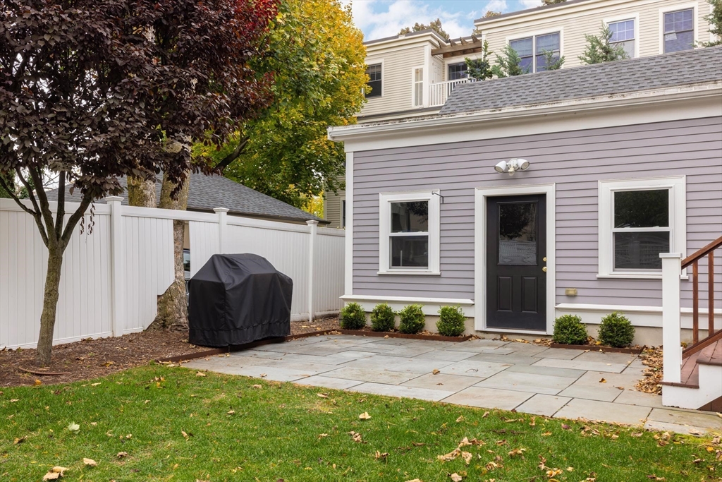 123 Centre Street Brookline, MA 02446 - Photo 3 of 24