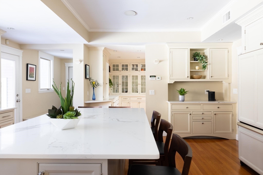 123 Centre Street Brookline, MA 02446 - Photo 10 of 24