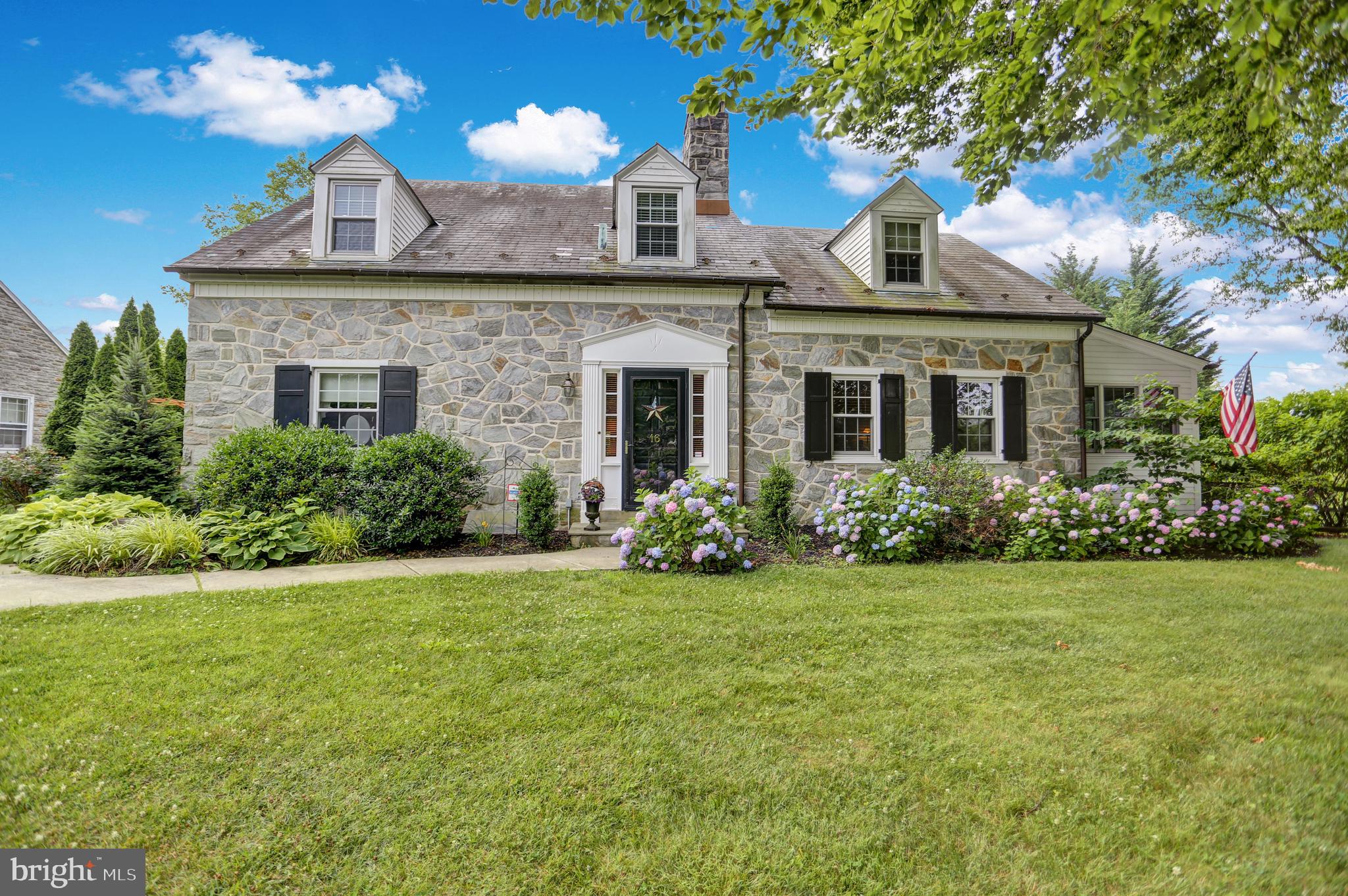 16 Maple Avenue Reading, PA 19607 - Photo 1 of 48 Gallery Image 1
