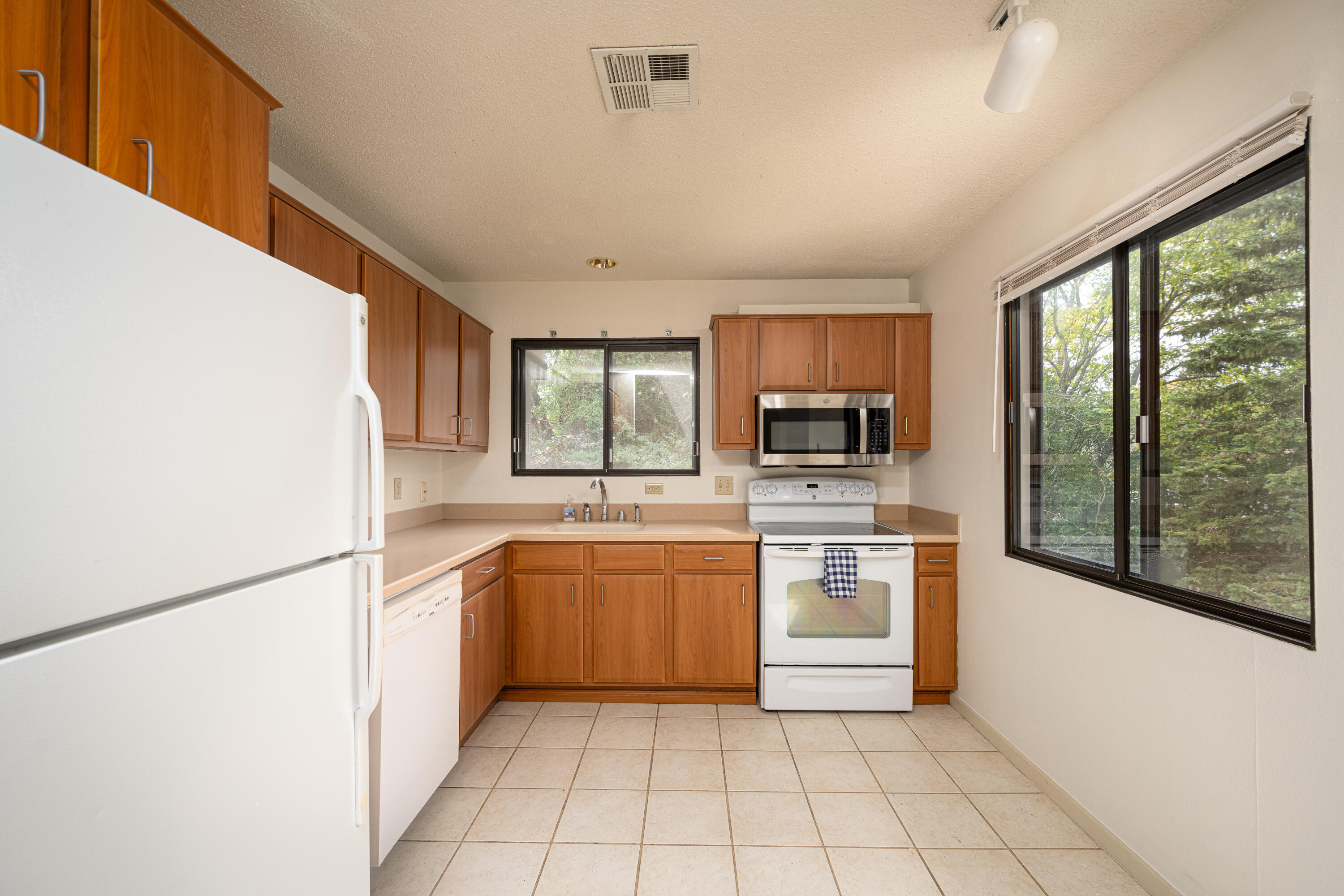 500 West Bender Road, Unit 27 Glendale, WI 53217 - Photo 10 of 33 Tile Floor in Kitchen