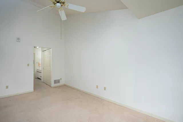 $252,555 | 500 West Bender Road, Unit 27, Glendale, WI 53217