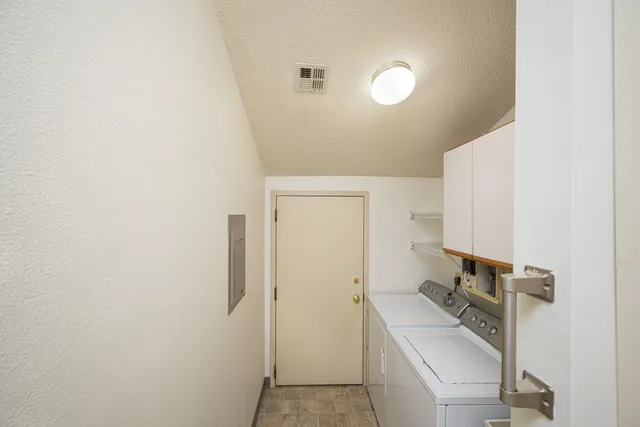 $252,555 | 500 West Bender Road, Unit 27, Glendale, WI 53217