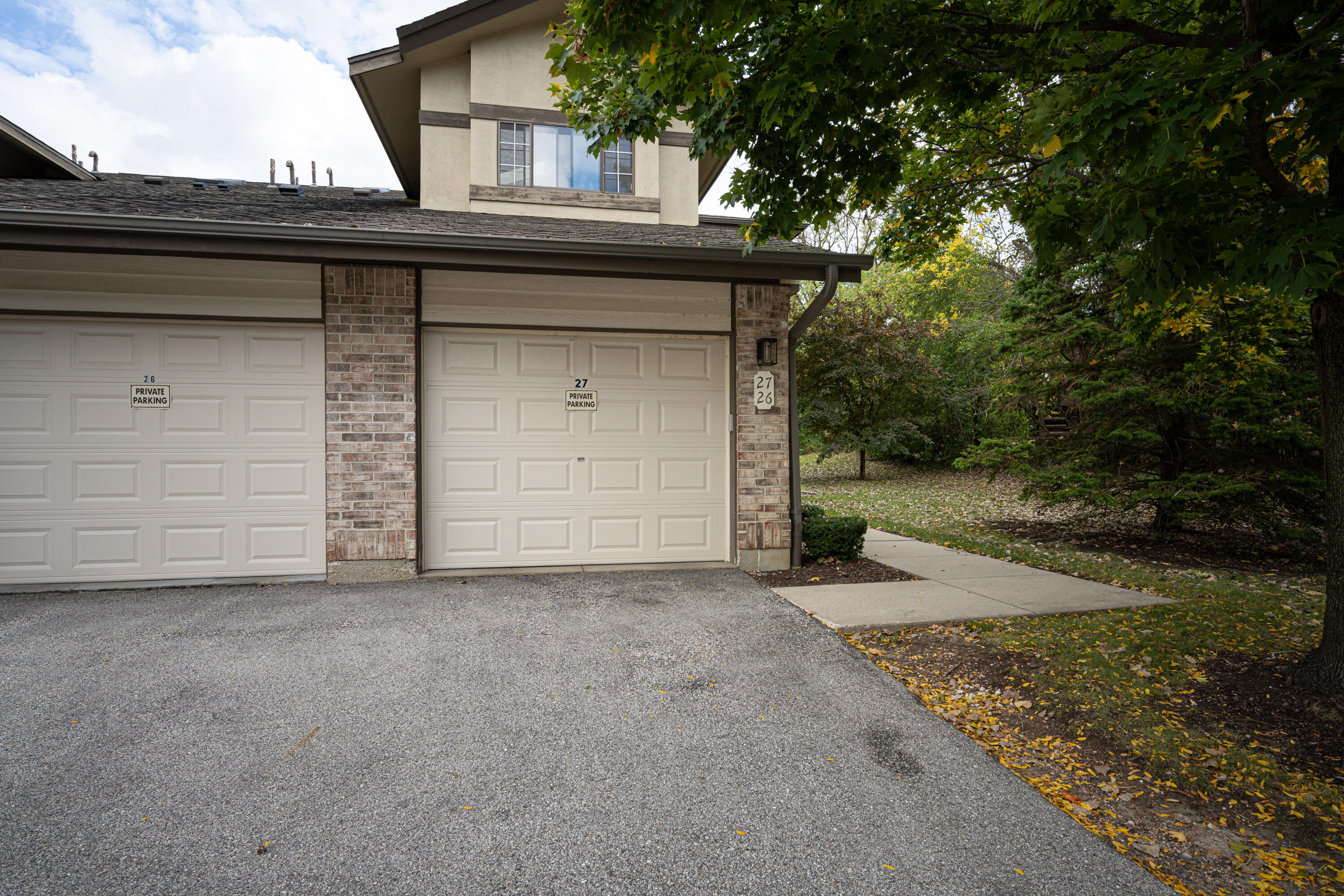 500 West Bender Road, Unit 27 Glendale, WI 53217 - Photo 27 of 33 Single Car Garage w/Parking Space