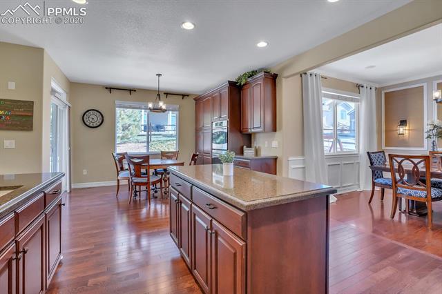 854 Spectrum Loop Colorado Springs, CO 80921 - Photo 8 of 26