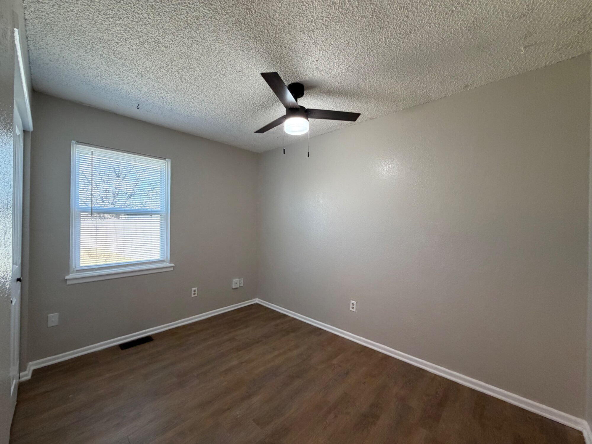9604 Elgin Avenue, Unit B Lubbock, TX 79423 - Photo 10 of 13 IMG_7275