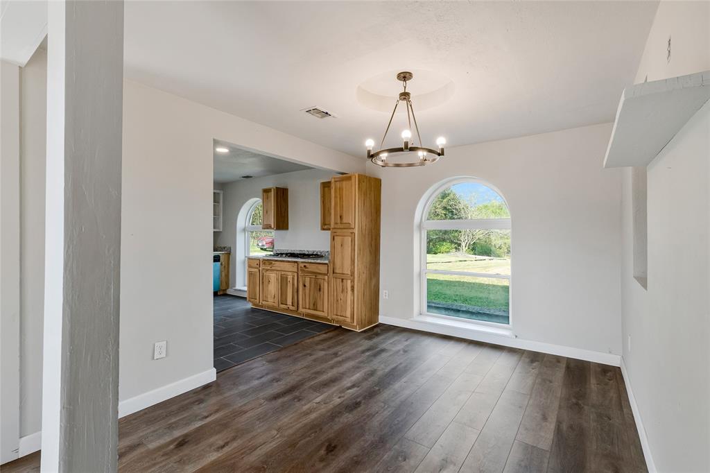 41 Kelsey Road Denison, TX 75021 - Photo 8 of 31 Formal Dining area great for entertaining.