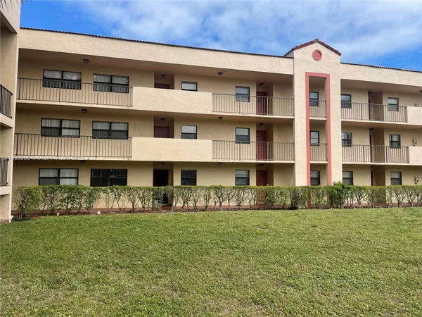 $255,000 | 3399 Foxcroft Road, Unit 315, Miramar, FL 33025