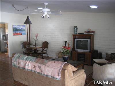 2549 East Kleindale Road Tucson, AZ 85716 - Photo 8 of 14 Gallery Image 8