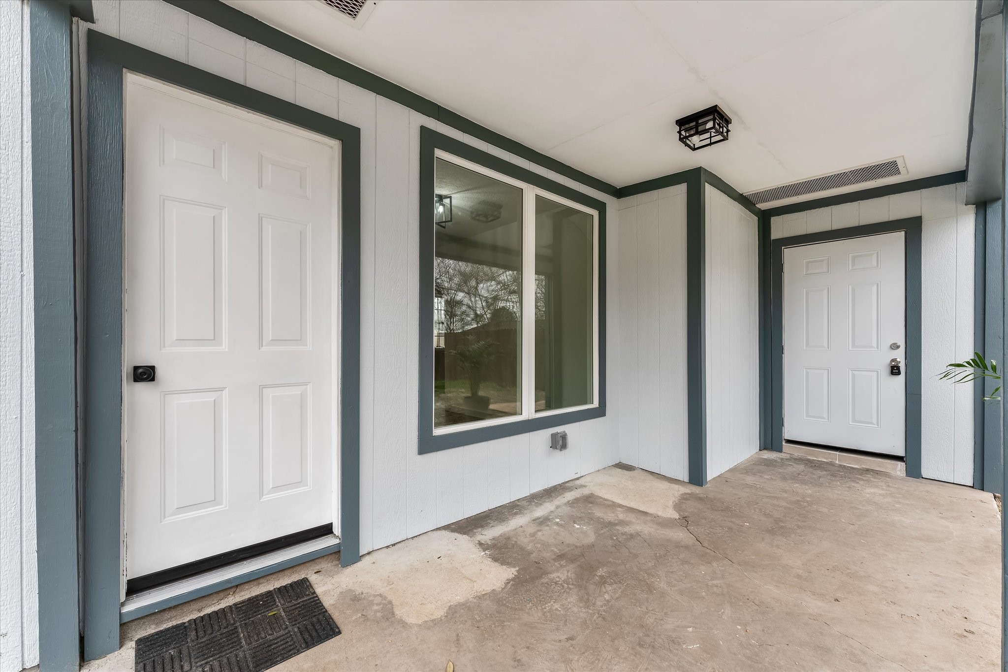 4915 Andrea Street Houston, TX 77021 - Photo 16 of 19 Enjoy a great barbecue on your amazing covered patio.