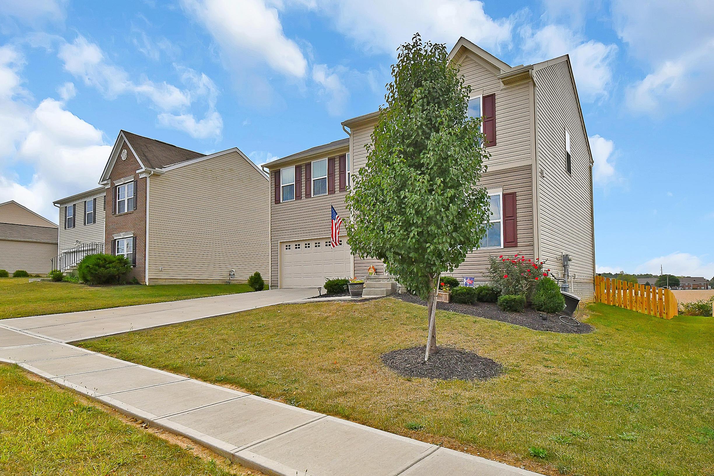 1047 Sun Ridge Street Lancaster, OH 43130 - Photo 3 of 35 Gallery Image 3