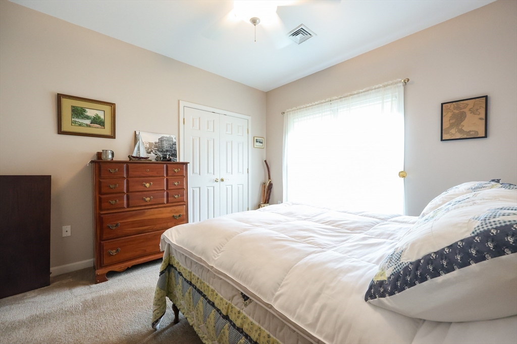 15 Village Way, Unit 15 Westport, MA 02790 - Photo 18 of 32