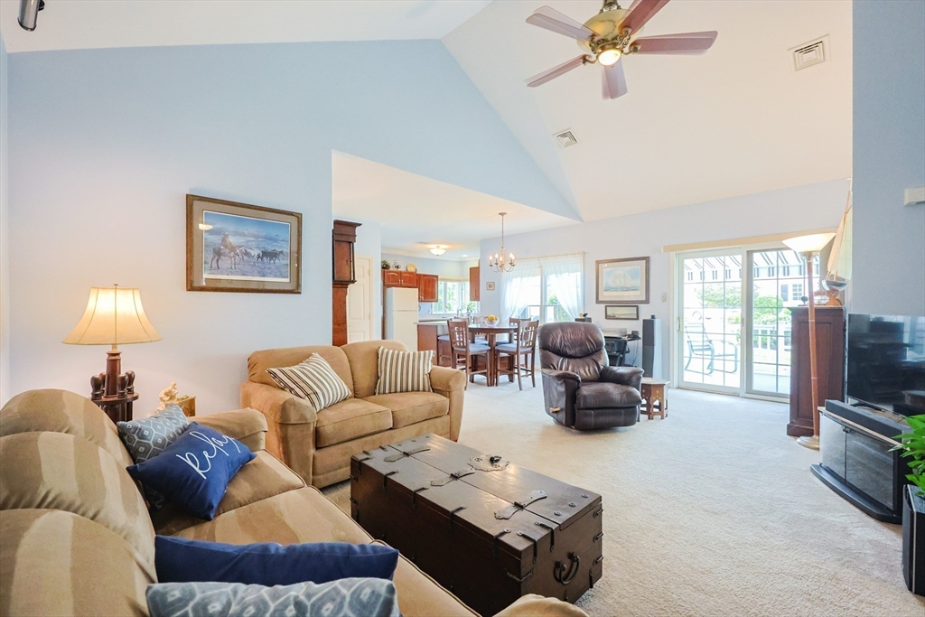 15 Village Way, Unit 15 Westport, MA 02790 - Photo 9 of 32