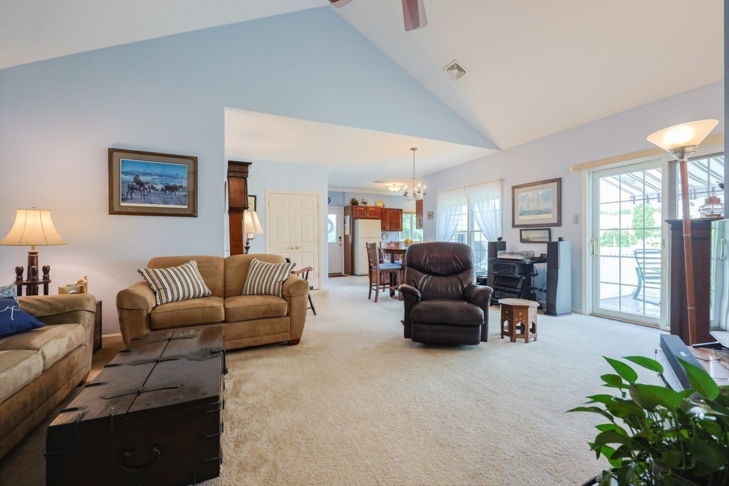 15 Village Way, Unit 15 Westport, MA 02790 - Photo 10 of 32