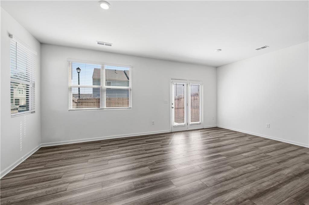 206 Fenchurch Way Cartersville, GA 30120 - Photo 3 of 26