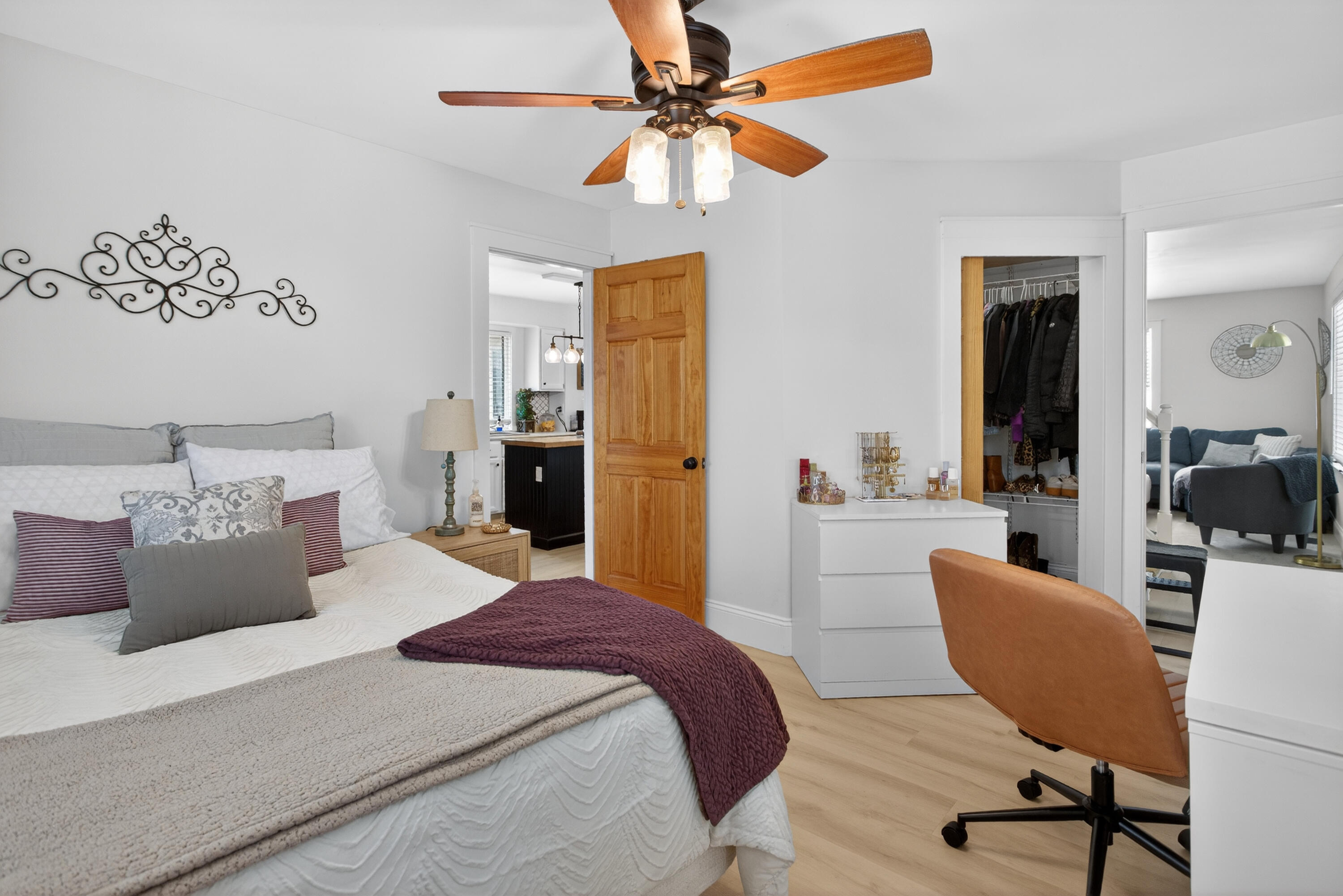 8900 County Farm Road Parma, MI 49269 - Photo 26 of 71 Primary Bedroom