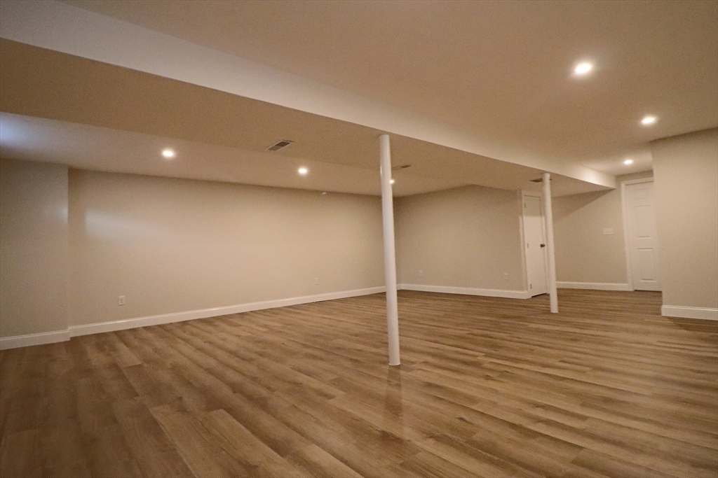 199 Framingham Road Marlborough, MA 01752 - Photo 16 of 21 Gallery Image 16
