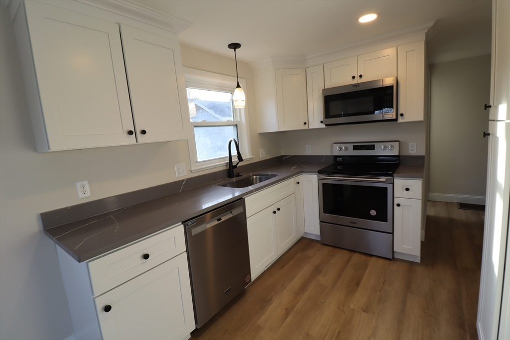 199 Framingham Road Marlborough, MA 01752 - Photo 3 of 21 Gallery Image 3