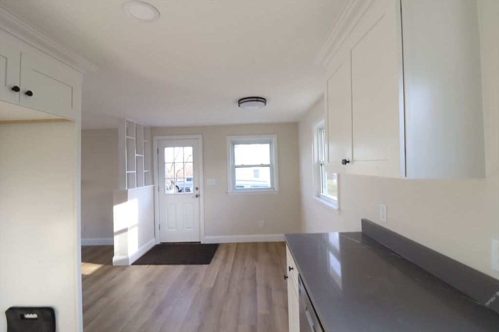 199 Framingham Road Marlborough, MA 01752 - Photo 5 of 21 Gallery Image 5