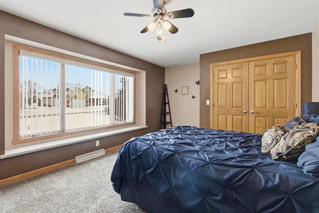 $549,900 | W5946 Sweet Pea Drive, Appleton, WI 54915