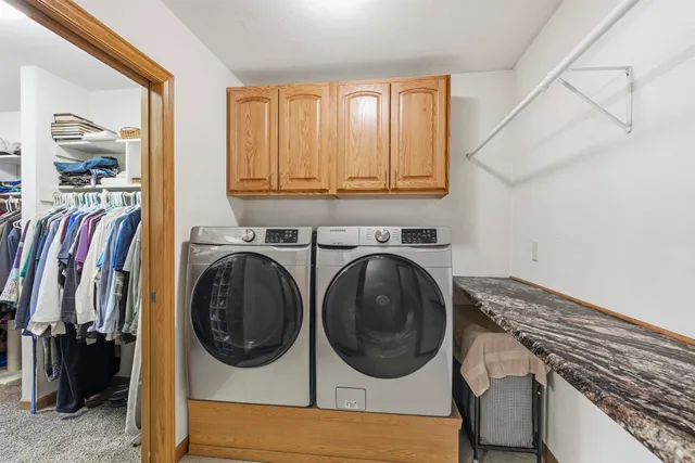 $549,900 | W5946 Sweet Pea Drive, Appleton, WI 54915