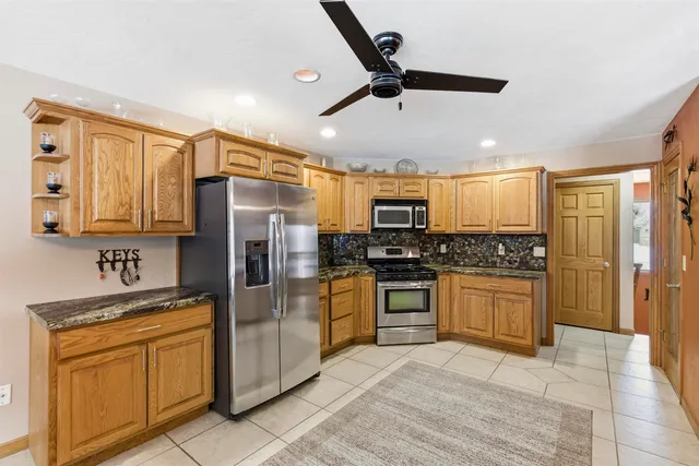 $549,900 | W5946 Sweet Pea Drive, Appleton, WI 54915