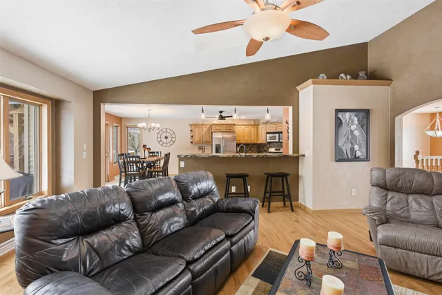 $549,900 | W5946 Sweet Pea Drive, Appleton, WI 54915