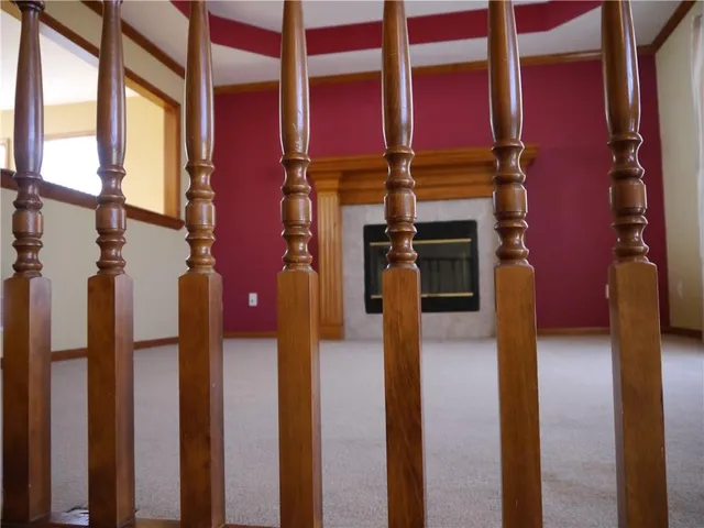 $325,000 | 809 Stratford Drive, Raymore, MO 64083