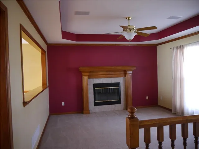 $325,000 | 809 Stratford Drive, Raymore, MO 64083