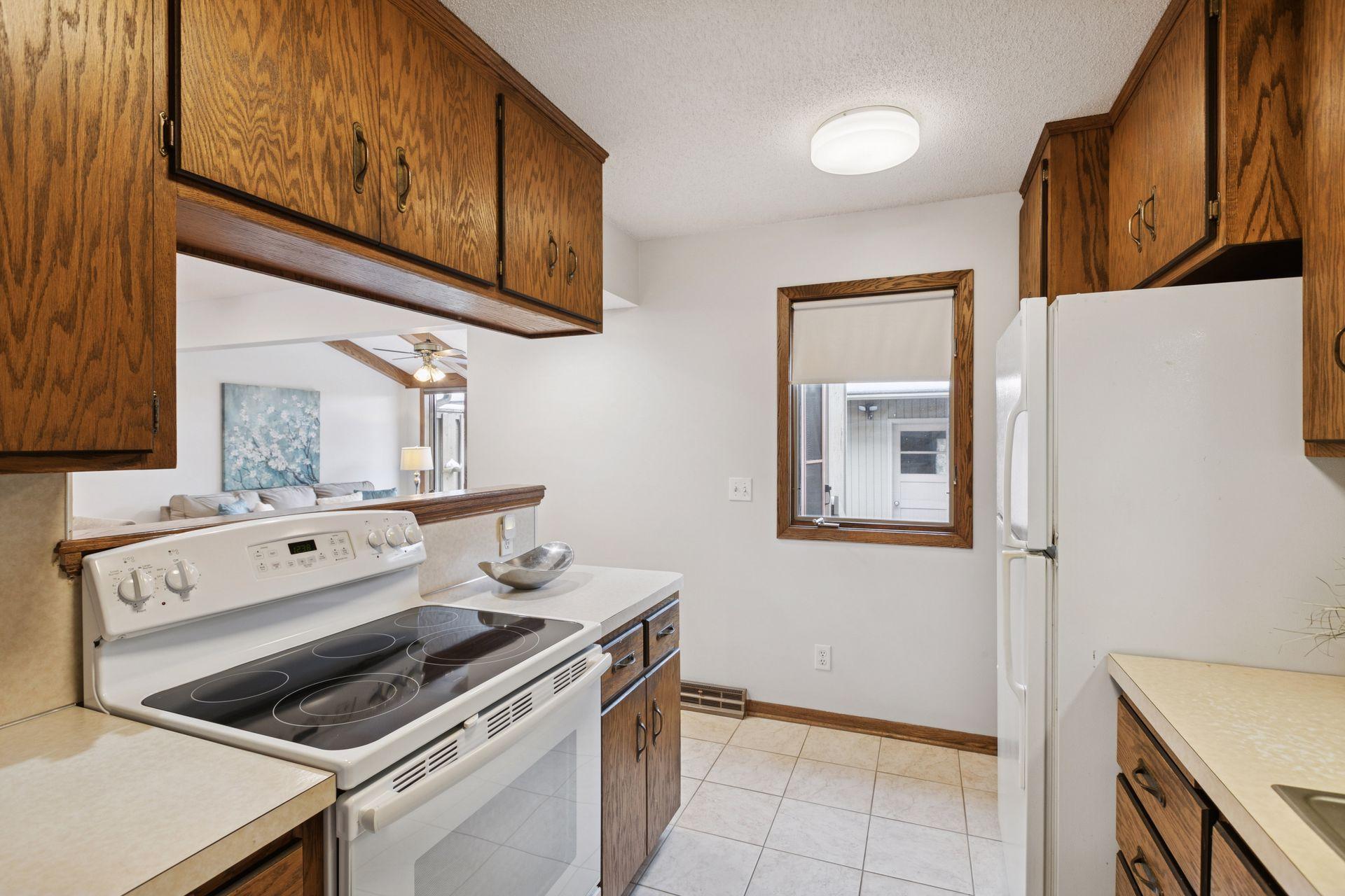 196 Windsor Lane New Brighton, MN 55112 - Photo 16 of 40