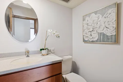 $274,900 | 196 Windsor Lane, New Brighton, MN 55112