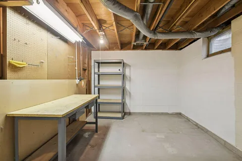 $274,900 | 196 Windsor Lane, New Brighton, MN 55112