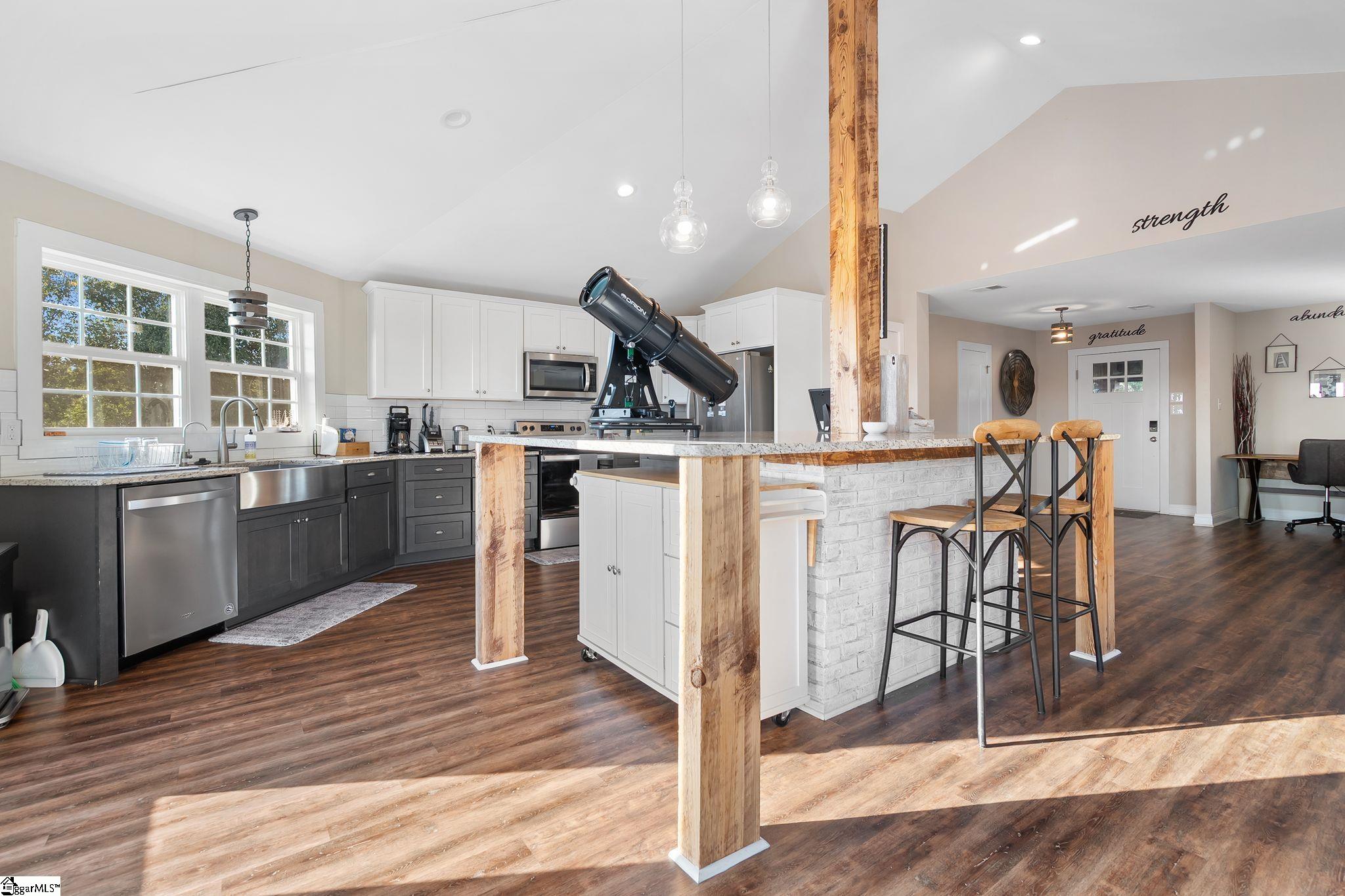 1010 Wall Circle Chesnee, SC 29323 - Photo 6 of 47