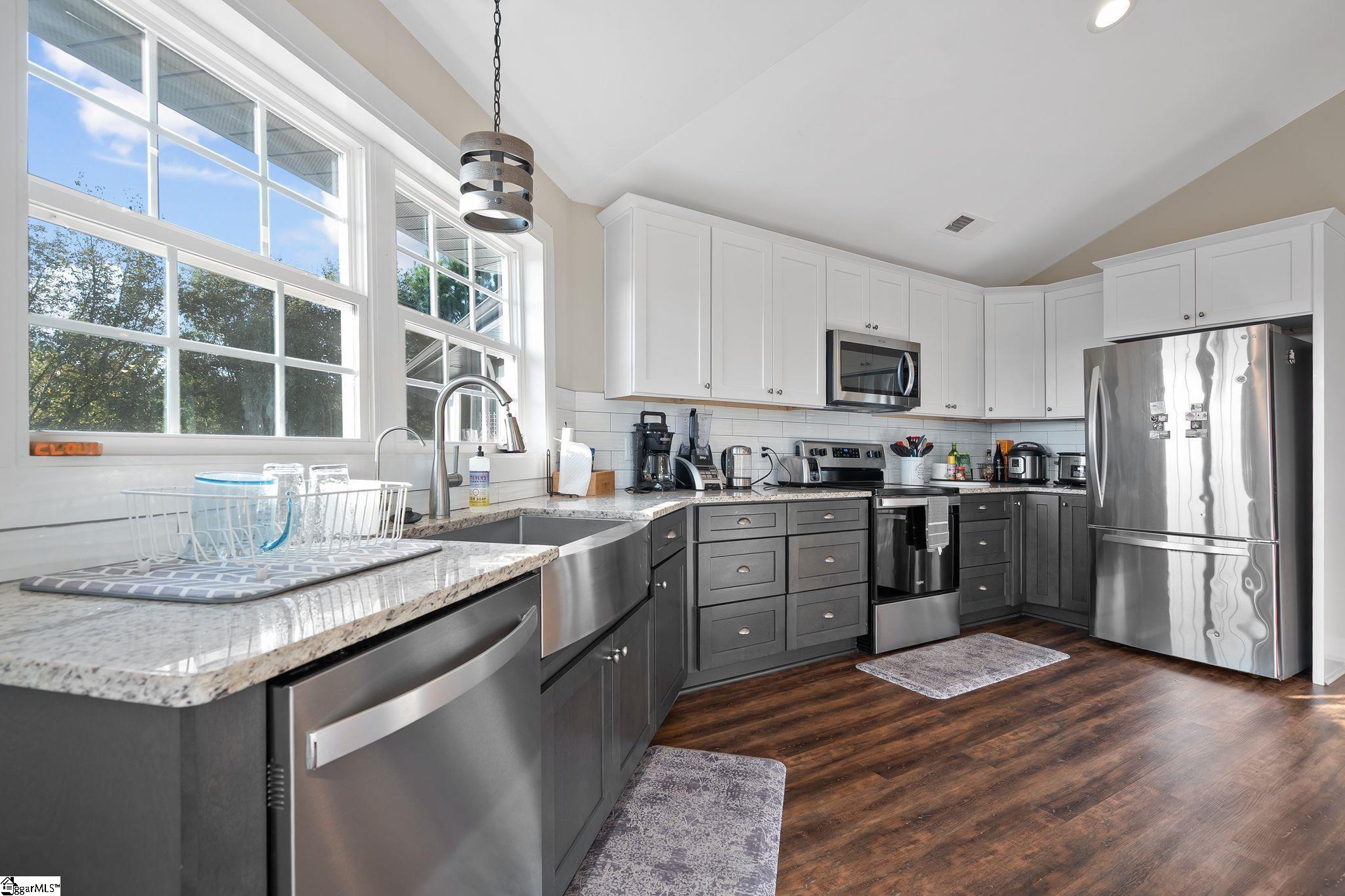 1010 Wall Circle Chesnee, SC 29323 - Photo 7 of 47