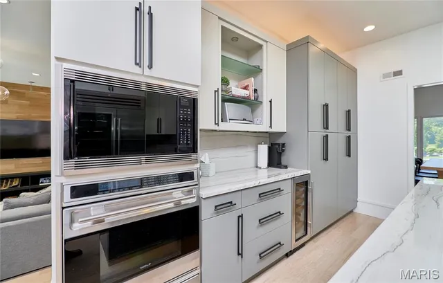 $1,995,000 | 11239 Mosley Hill Drive, St. Louis, MO 63141