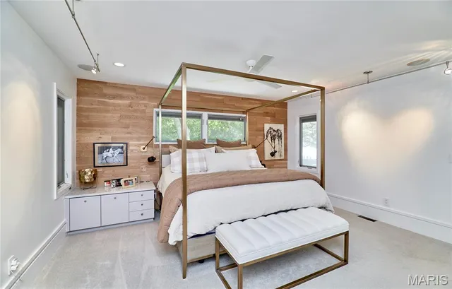 $1,995,000 | 11239 Mosley Hill Drive, St. Louis, MO 63141