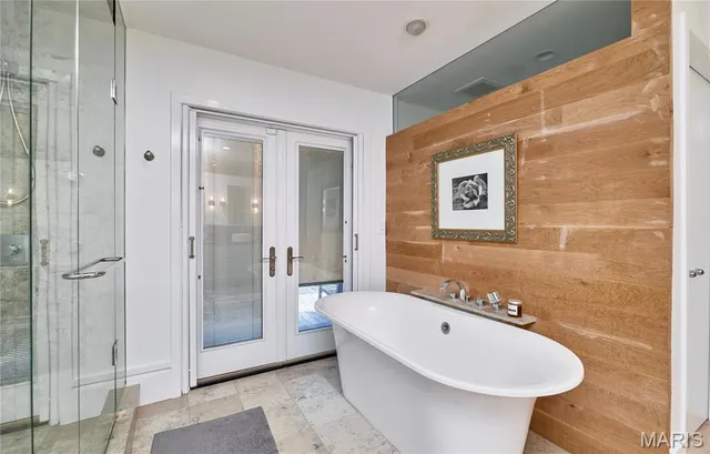 $1,995,000 | 11239 Mosley Hill Drive, St. Louis, MO 63141