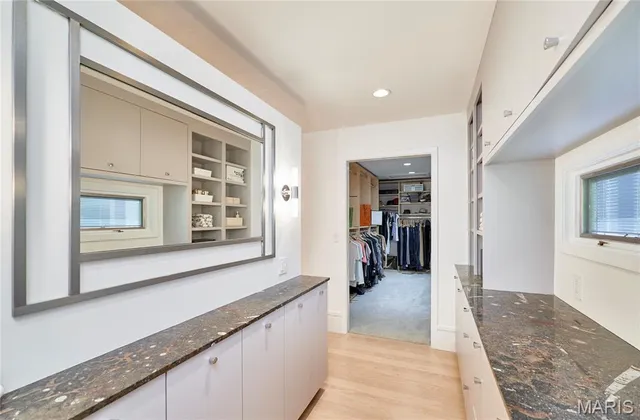 $1,995,000 | 11239 Mosley Hill Drive, St. Louis, MO 63141