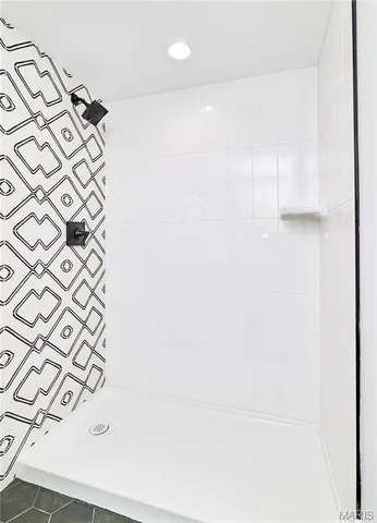 $1,995,000 | 11239 Mosley Hill Drive, St. Louis, MO 63141