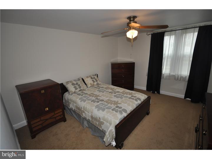 432 Rively Avenue Collingdale, PA 19023 - Photo 11 of 17 Bedroom - Main