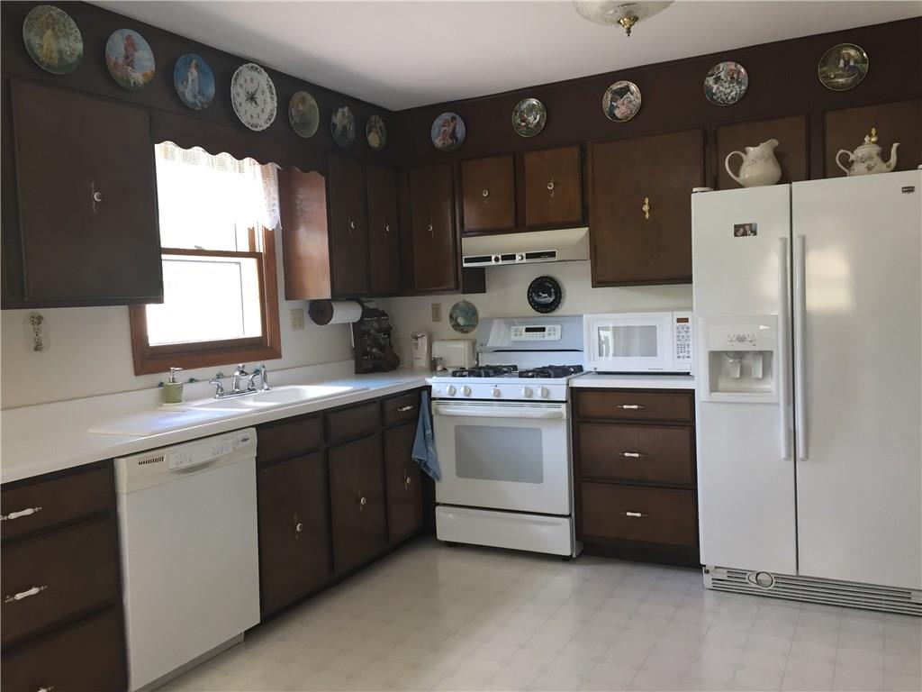 177 Ford City Road Freeport, PA 16229 - Photo 7 of 25 Bright kitchen open to dining area