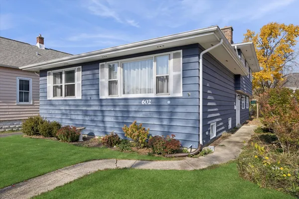 $599,000 | 602 Prairie Avenue, Downers Grove, IL 60515