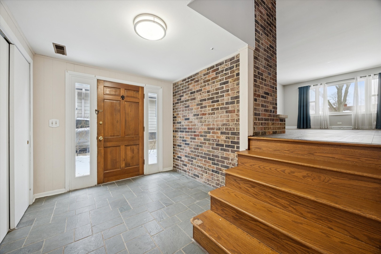 602 Prairie Avenue Downers Grove, IL 60515 - Photo 3 of 26