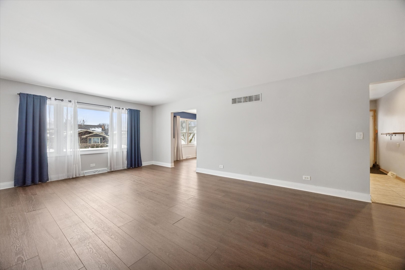 602 Prairie Avenue Downers Grove, IL 60515 - Photo 4 of 26