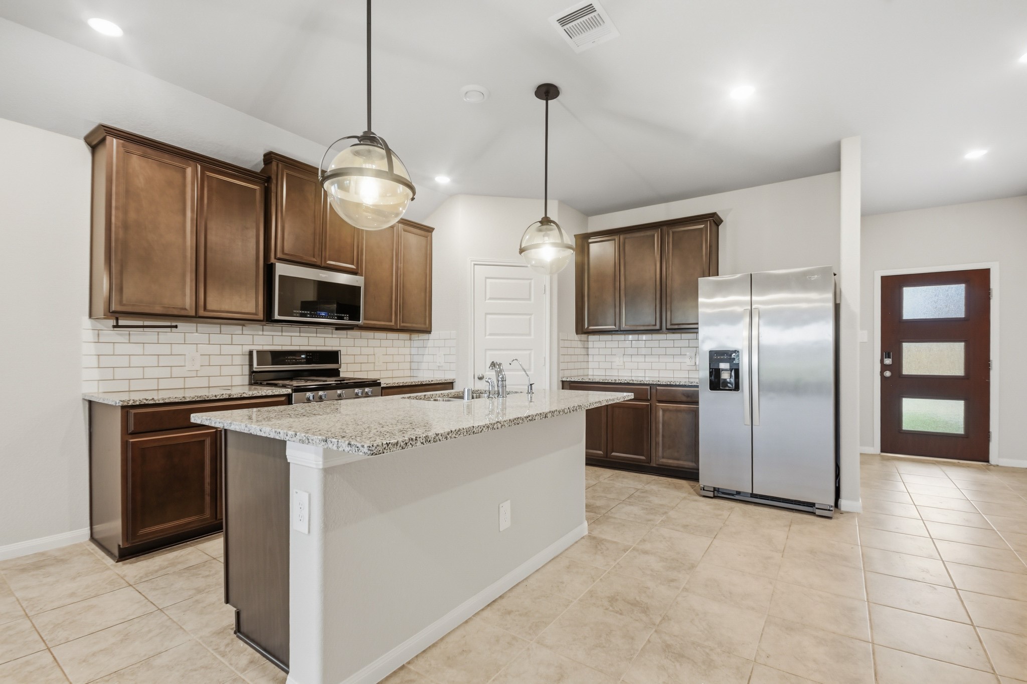1207 Cascade Hls Drive Rosharon, TX 77583 - Photo 6 of 16