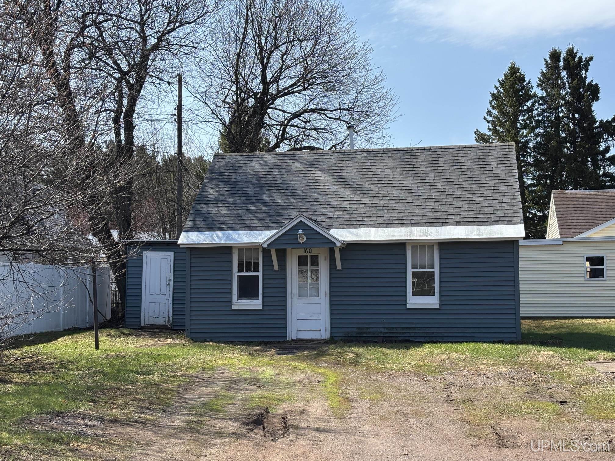 160 North Lilac Street Ishpeming, MI 49849 - Photo 1 of 44