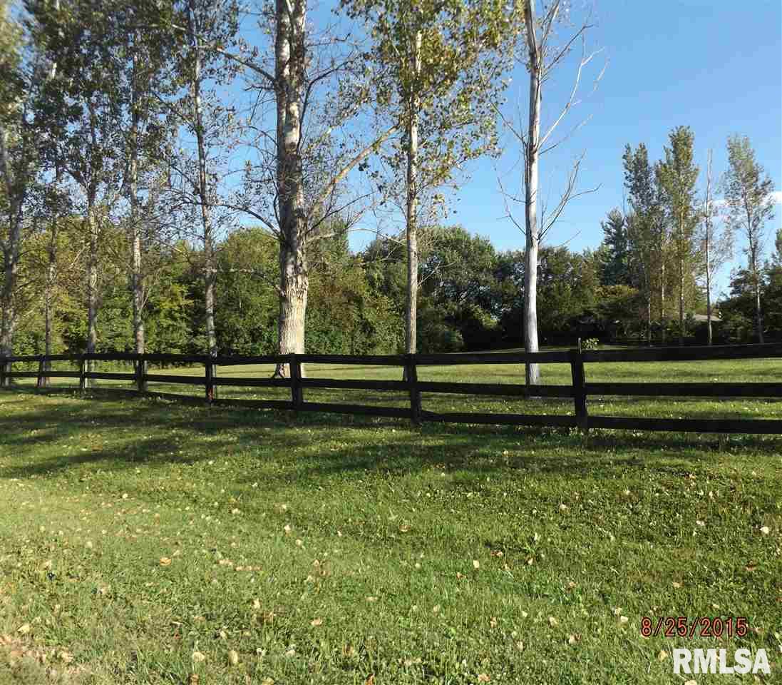 18179 Red Shale Hill Road Pekin, IL 61554 - Photo 25 of 35