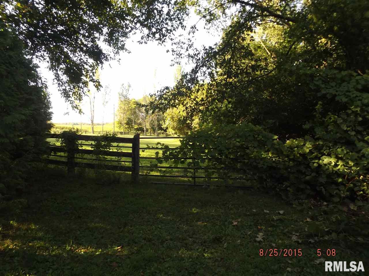 18179 Red Shale Hill Road Pekin, IL 61554 - Photo 34 of 35